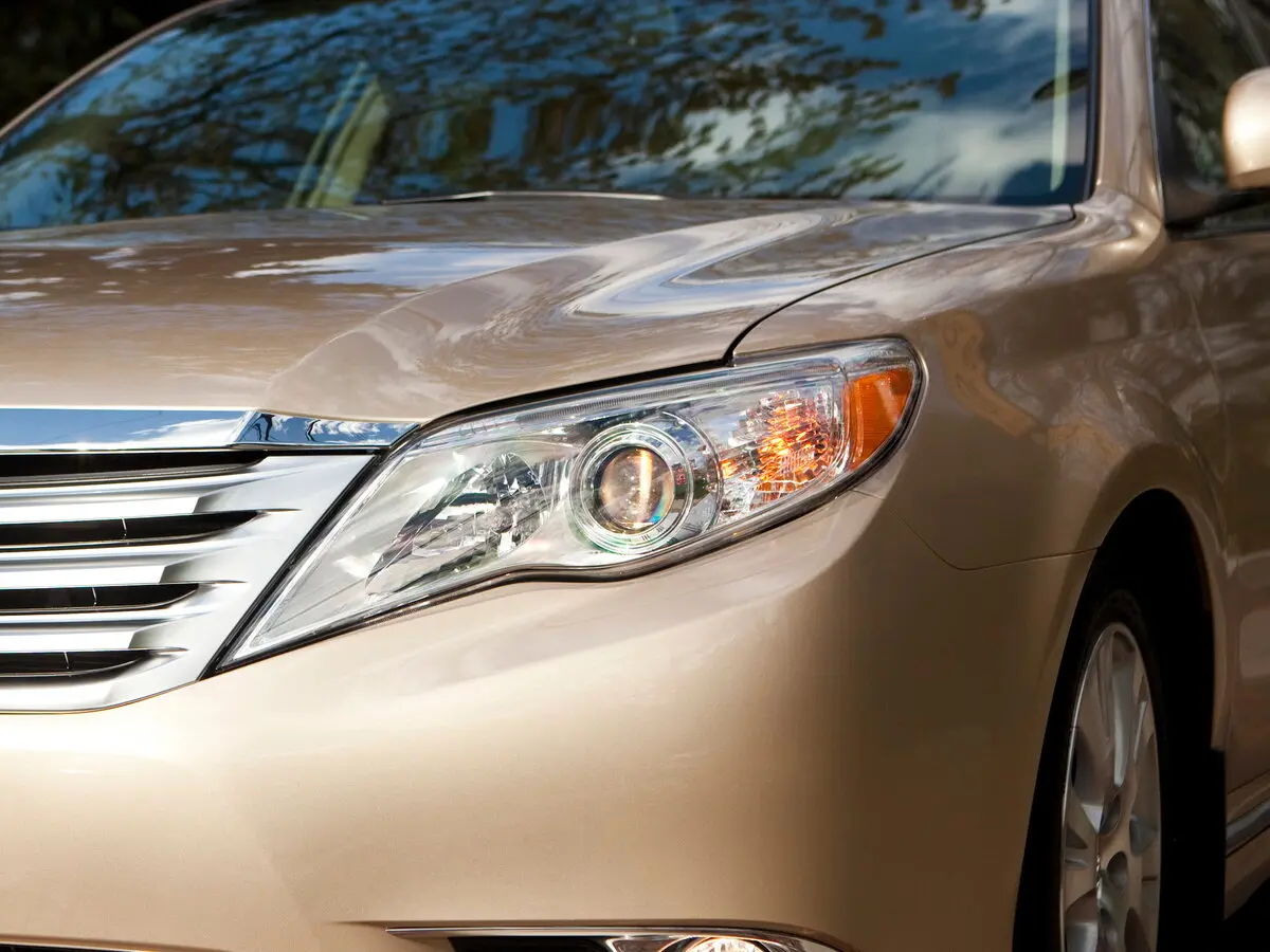 Toyota Avalon III Рестайлинг 2 Седан — фото 10