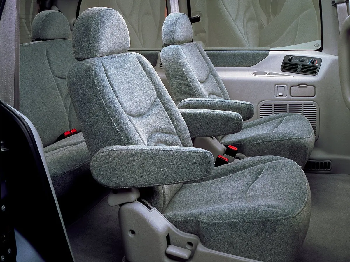 Nissan Quest I Минивэн — сүрөт 5