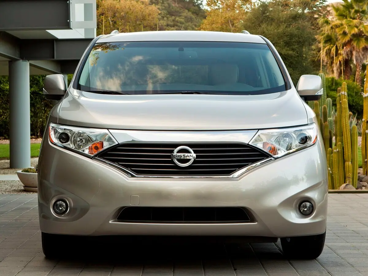 Nissan Quest IV Минивэн — photo 3