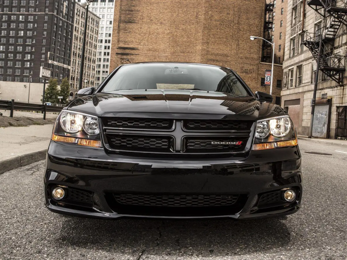 Dodge Avenger II Рестайлинг Седан — сүрөт 2