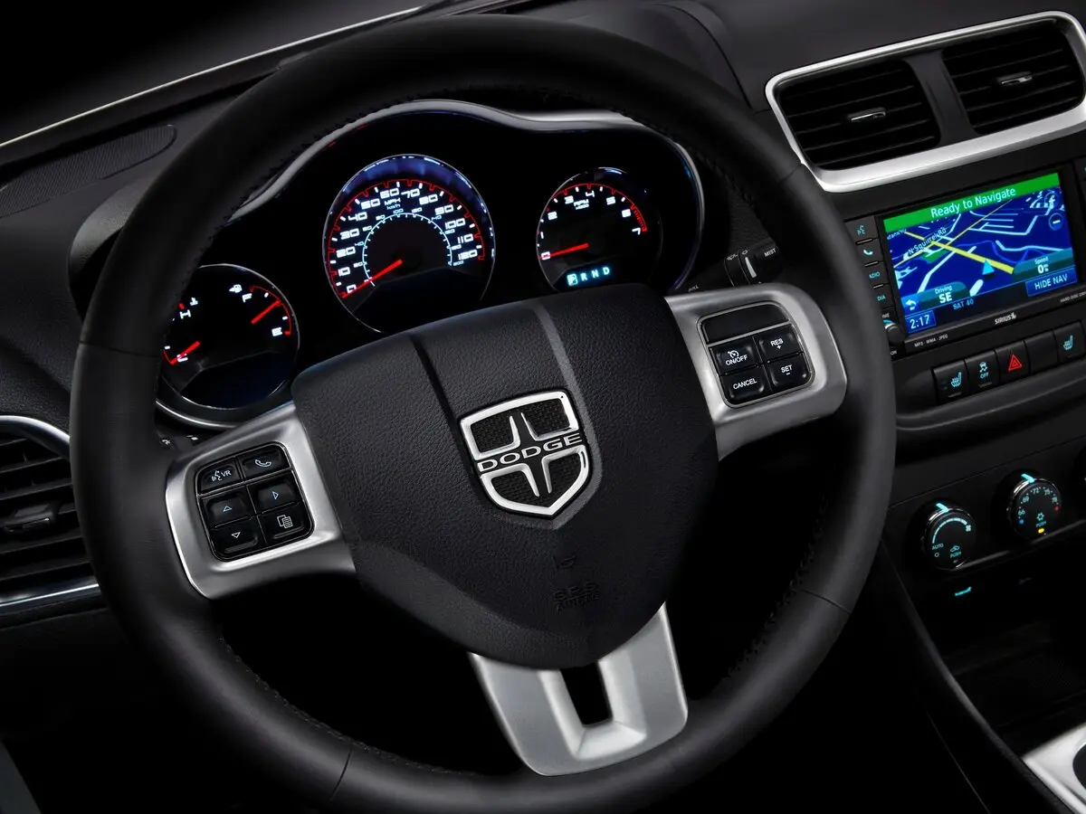 Dodge Avenger II Рестайлинг Седан — сүрөт 8