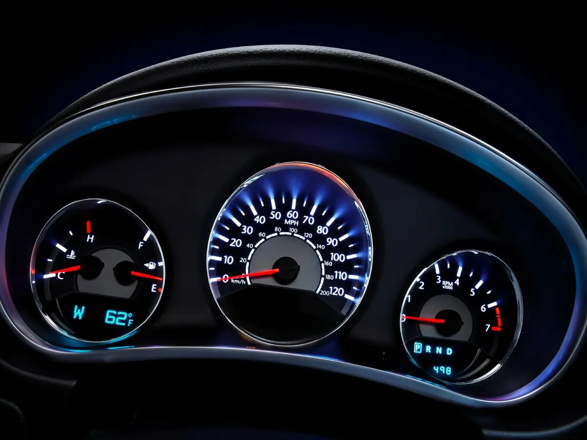 Chrysler 200 I Кабриолет — photo 8