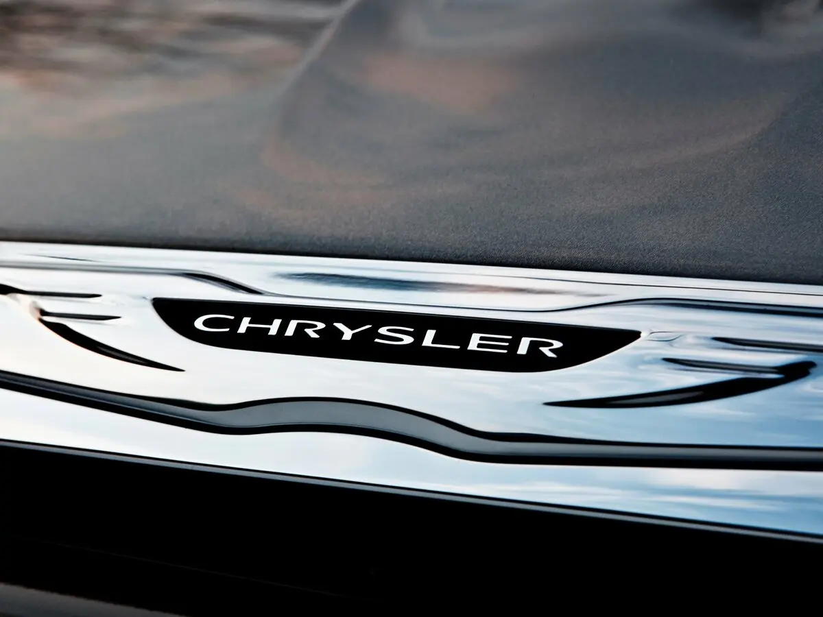Chrysler 200 I Кабриолет — photo 12
