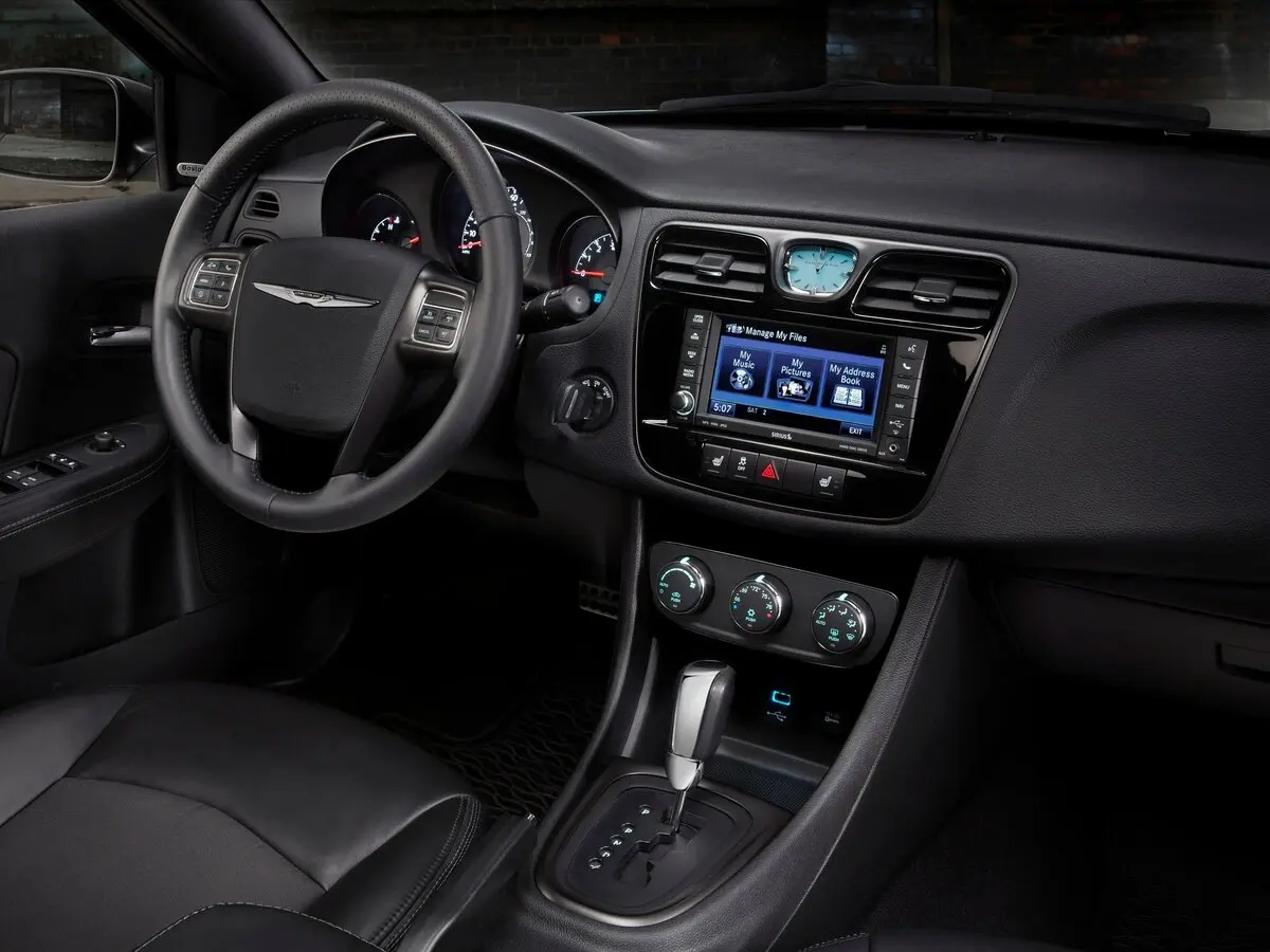 Chrysler 200 I Седан — сүрөт 5