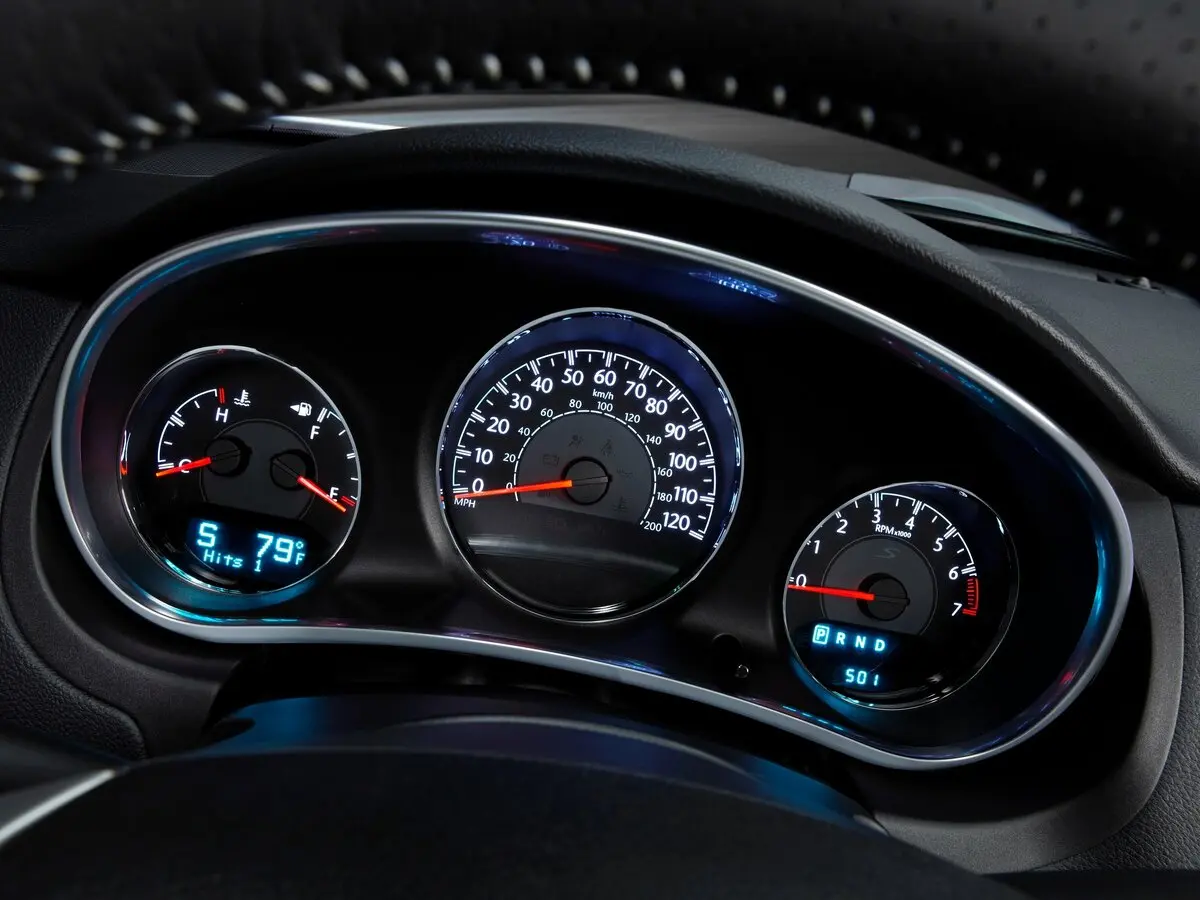 Chrysler 200 I Седан — сүрөт 7