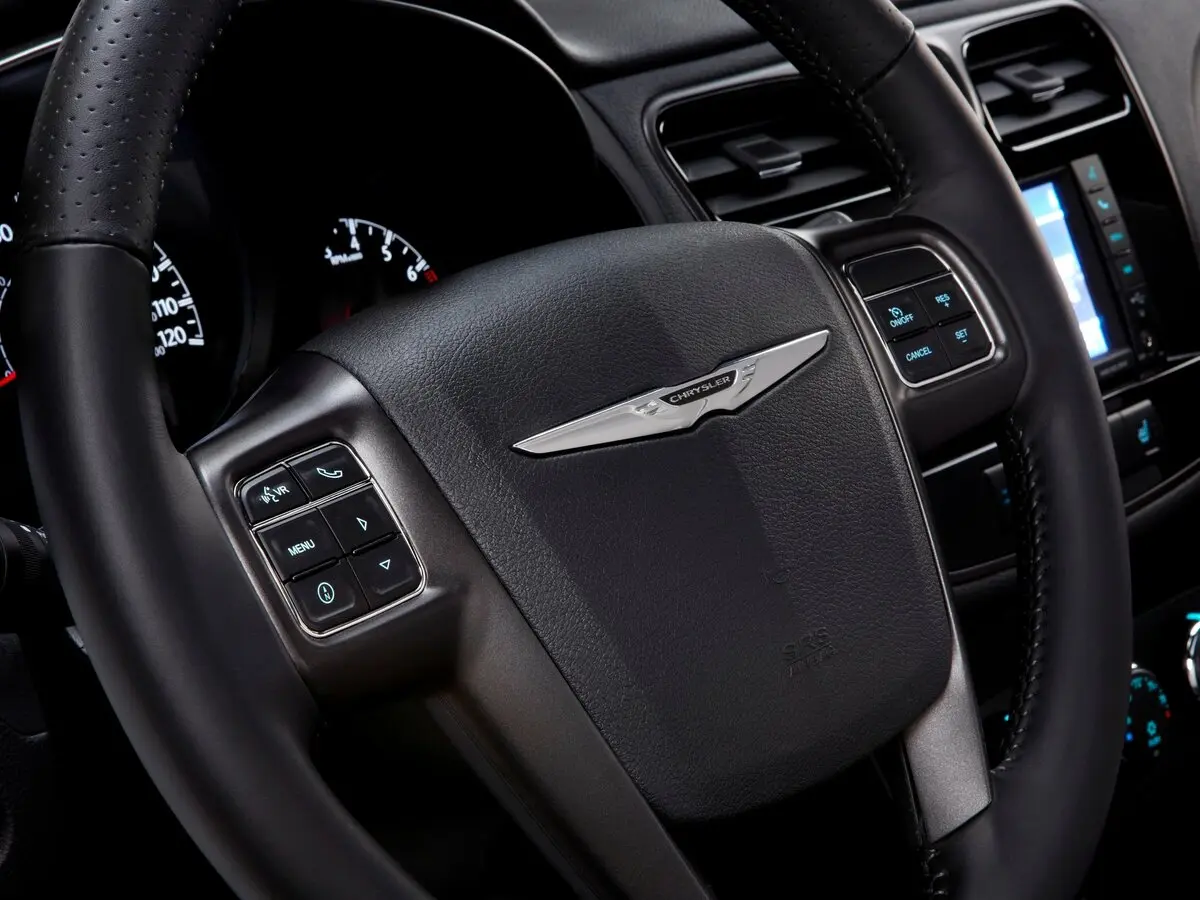 Chrysler 200 I Седан — сүрөт 8