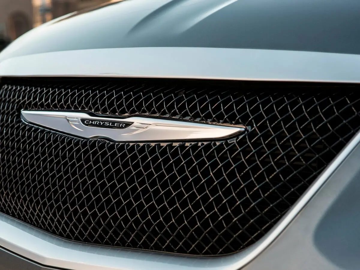 Chrysler 200 I Седан — сүрөт 11
