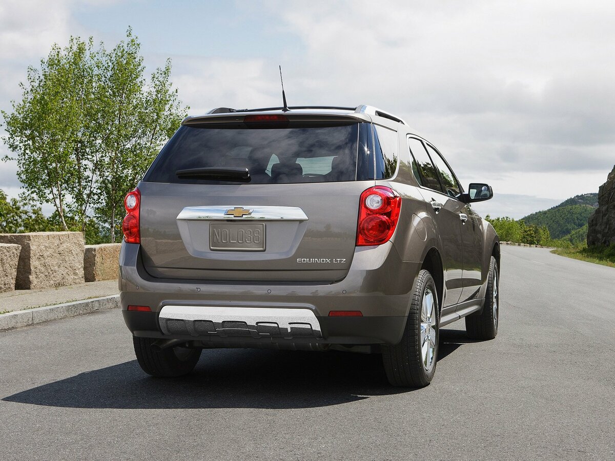 Chevrolet Equinox II Внедорожник 5 дв. — фото 4