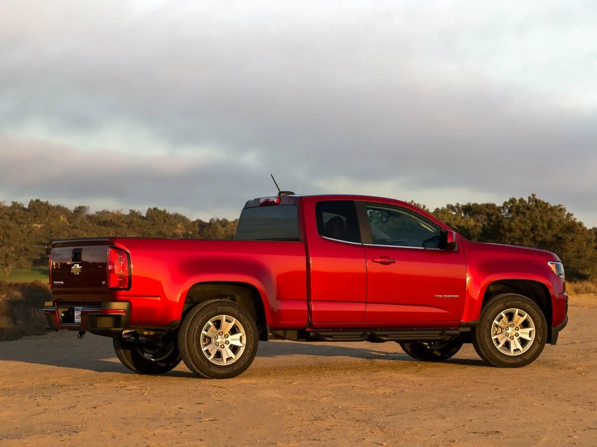 Chevrolet Colorado II Пикап Полуторная кабина Extended Cab — сүрөт 2