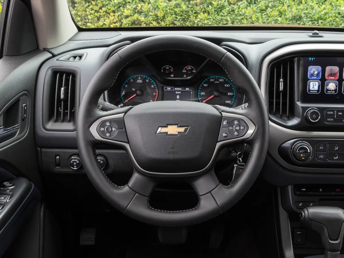 Chevrolet Colorado II Пикап Полуторная кабина Extended Cab — сүрөт 5