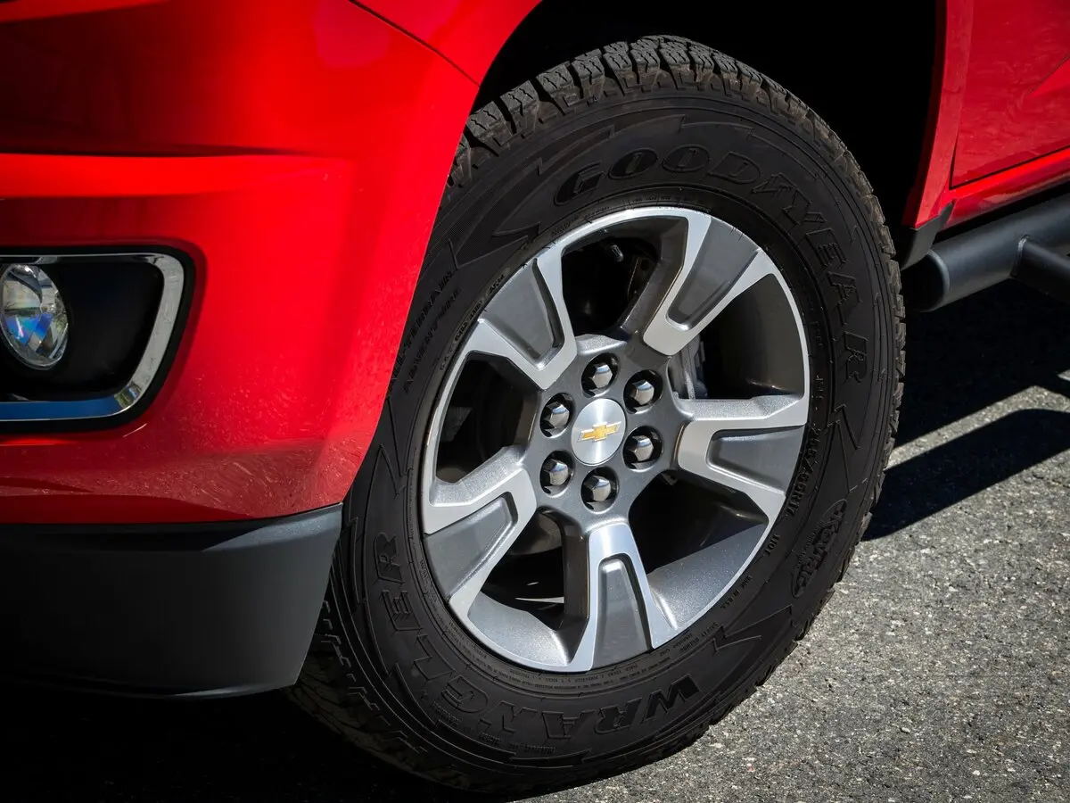 Chevrolet Colorado II Пикап Двойная кабина Crew Cab — сүрөт 12