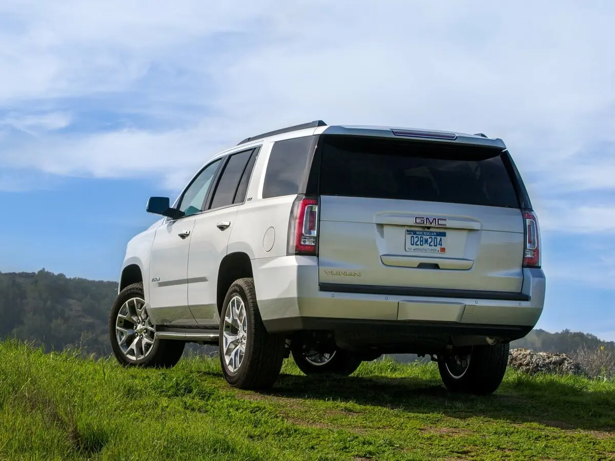 GMC Yukon IV (GMT K2UG) Внедорожник 5 дв. — 照片 3