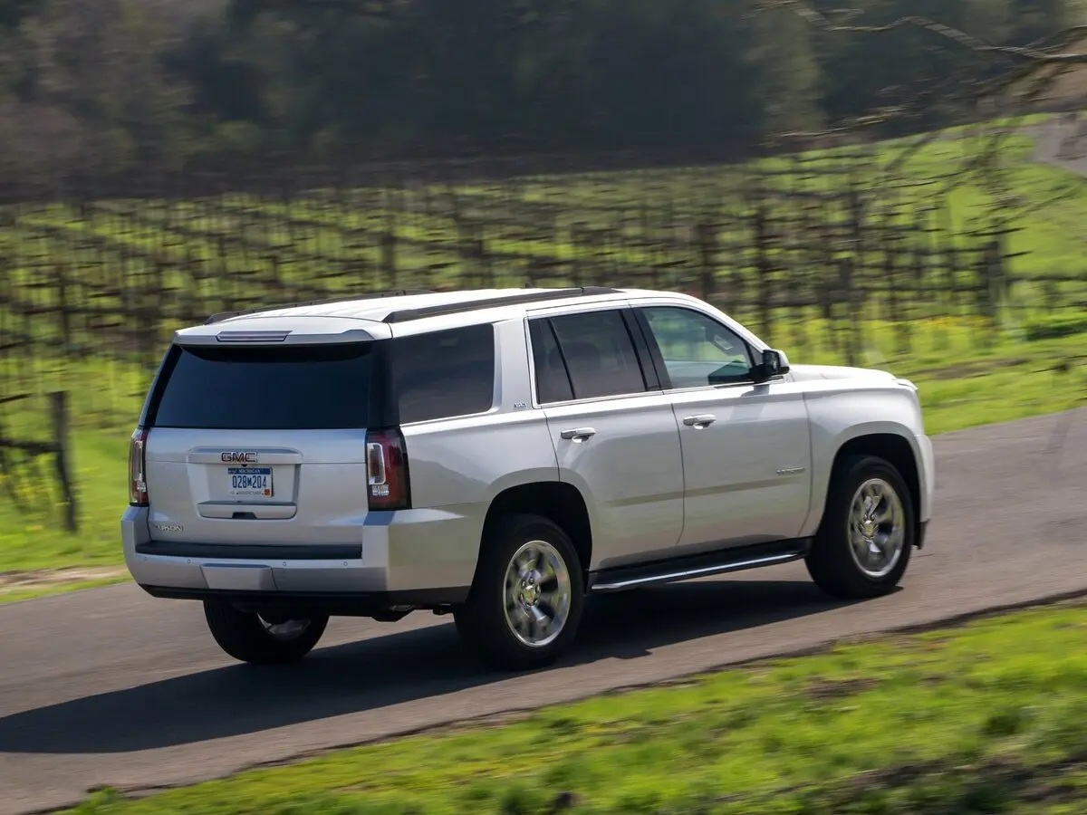 GMC Yukon IV (GMT K2UG) Внедорожник 5 дв. — 照片 4