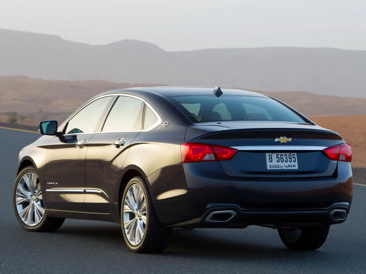 Chevrolet Impala X Седан — сүрөт 4