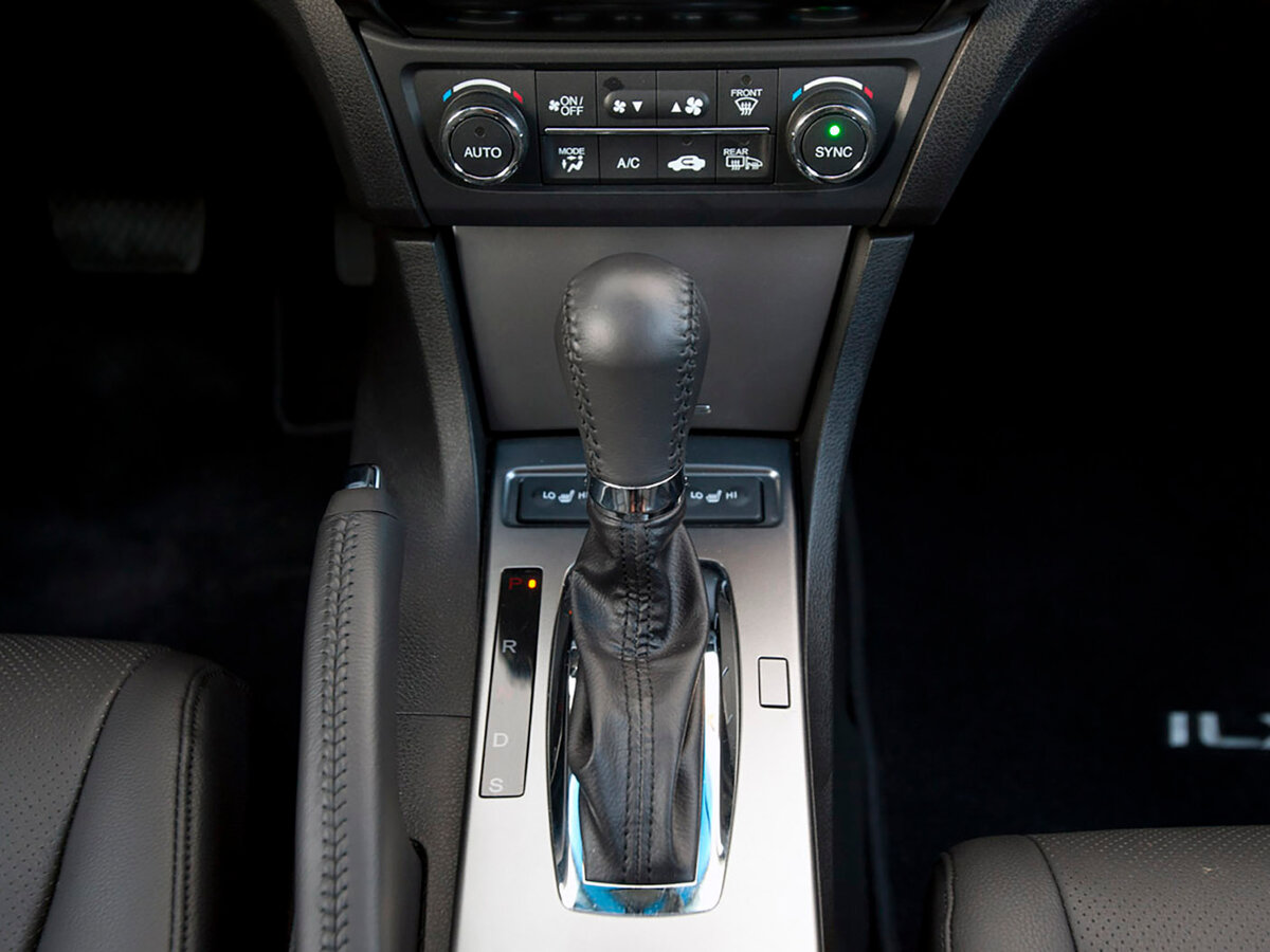 Acura ILX I Седан