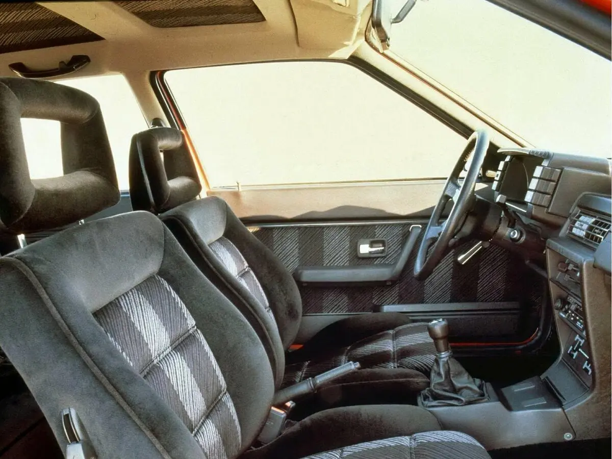 Audi Quattro I Купе — сүрөт 6