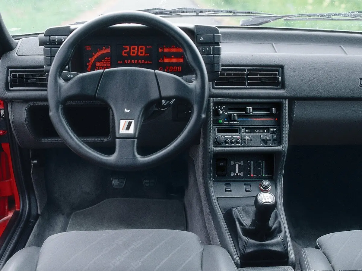 Audi Quattro I Рестайлинг Купе — сүрөт 7