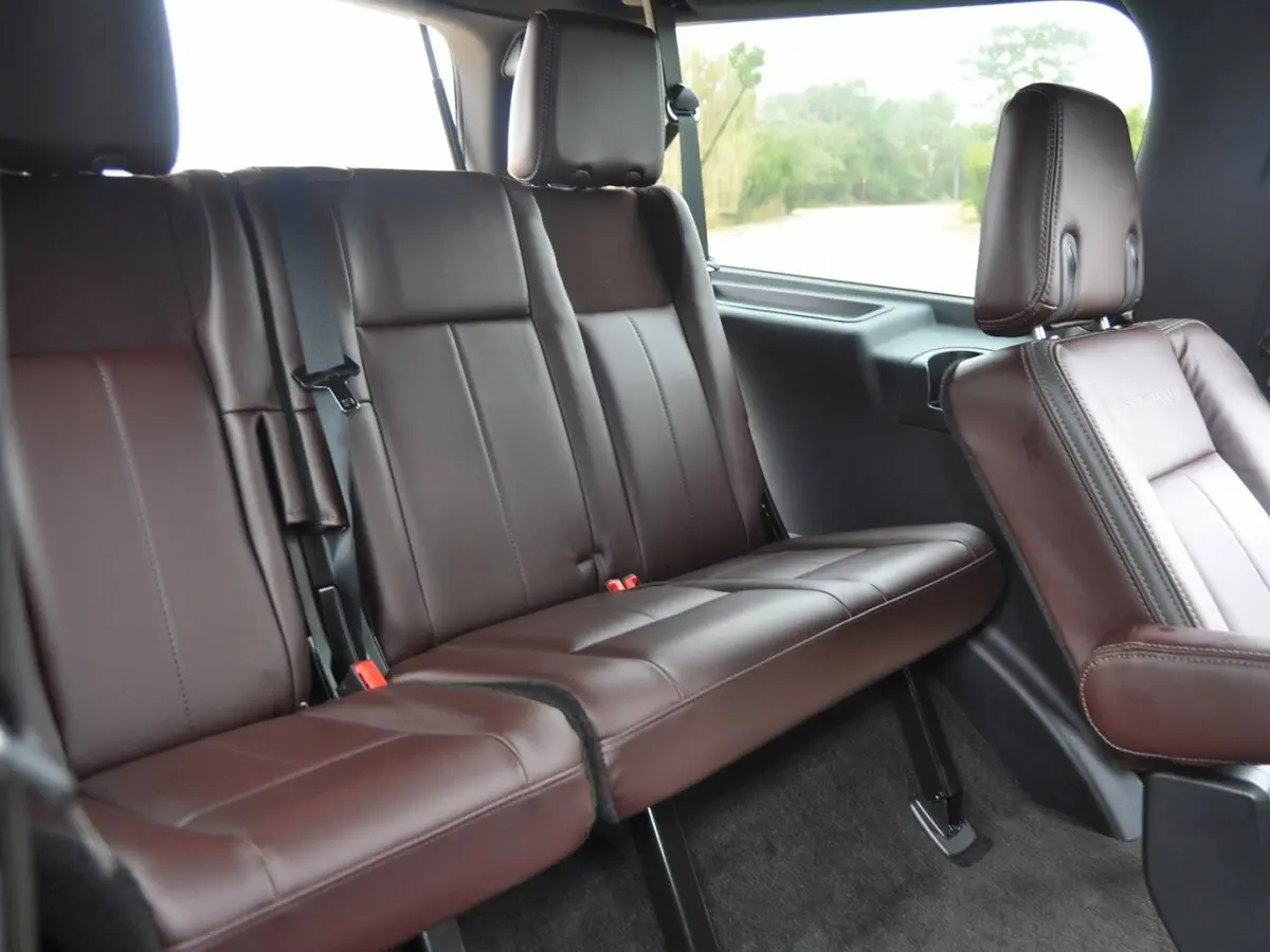 Ford Expedition III Рестайлинг Внедорожник 5 дв. — сүрөт 11