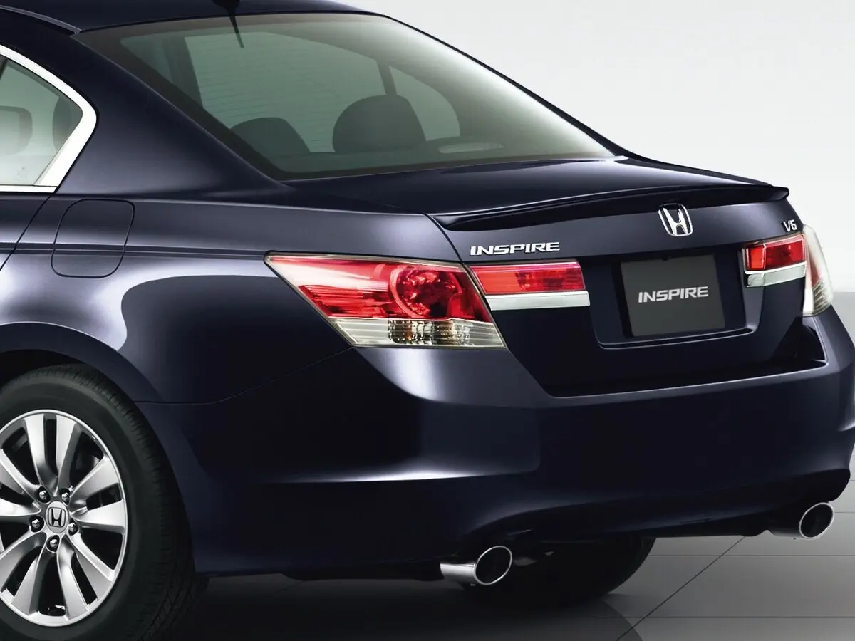 Honda Inspire V Рестайлинг Седан — фото 10