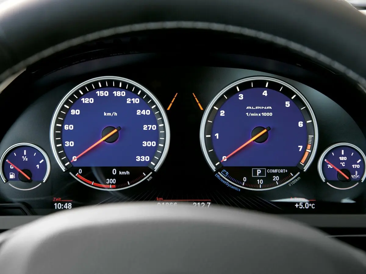 Alpina B7 F01/F02 Restyling Седан — photo 8