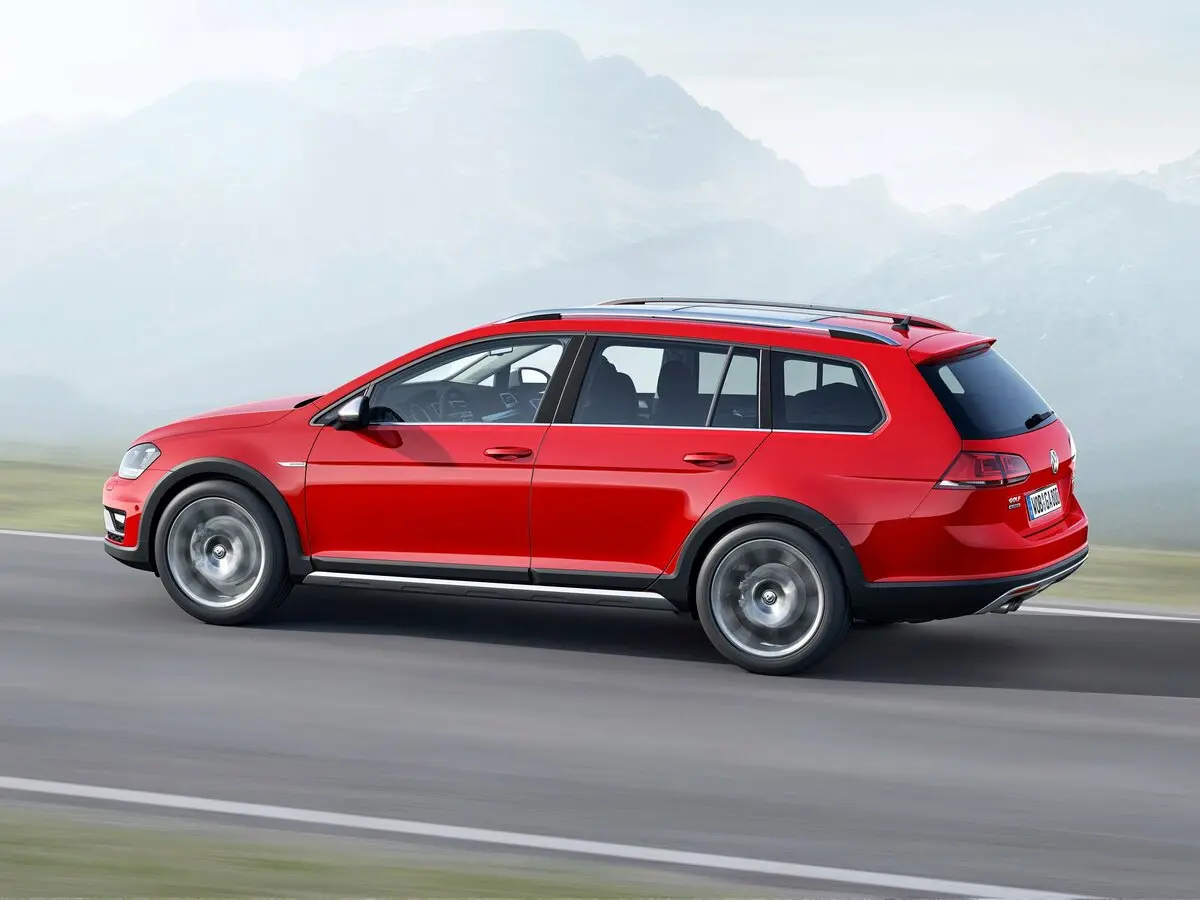 Volkswagen Golf VII Универсал 5 дв. Alltrack — фото 2