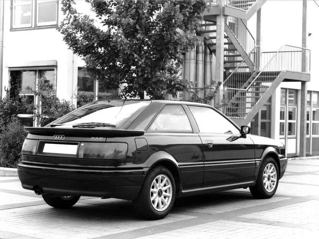 Audi Coupe II (B3) Рестайлинг Купе