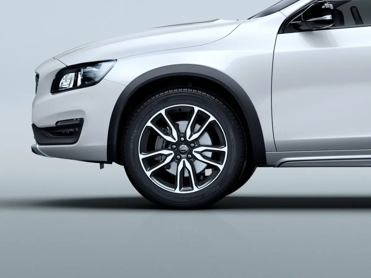 Volvo V60 Cross Country I Универсал 5 дв. — 照片 13