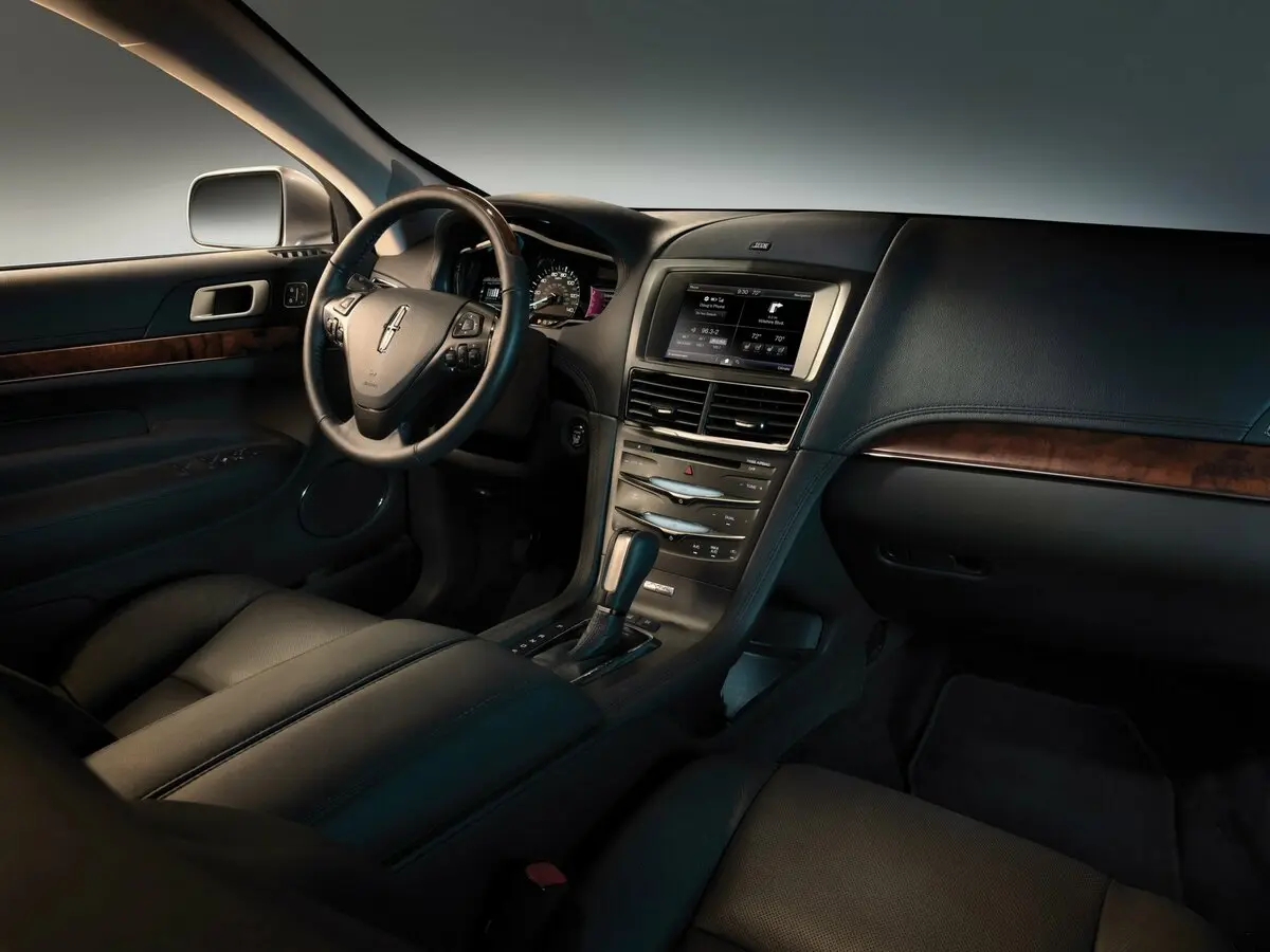 Lincoln MKT I Рестайлинг Внедорожник 5 дв. — 照片 7