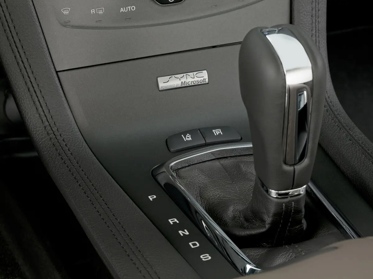 Lincoln MKT I Рестайлинг Внедорожник 5 дв. — 照片 12