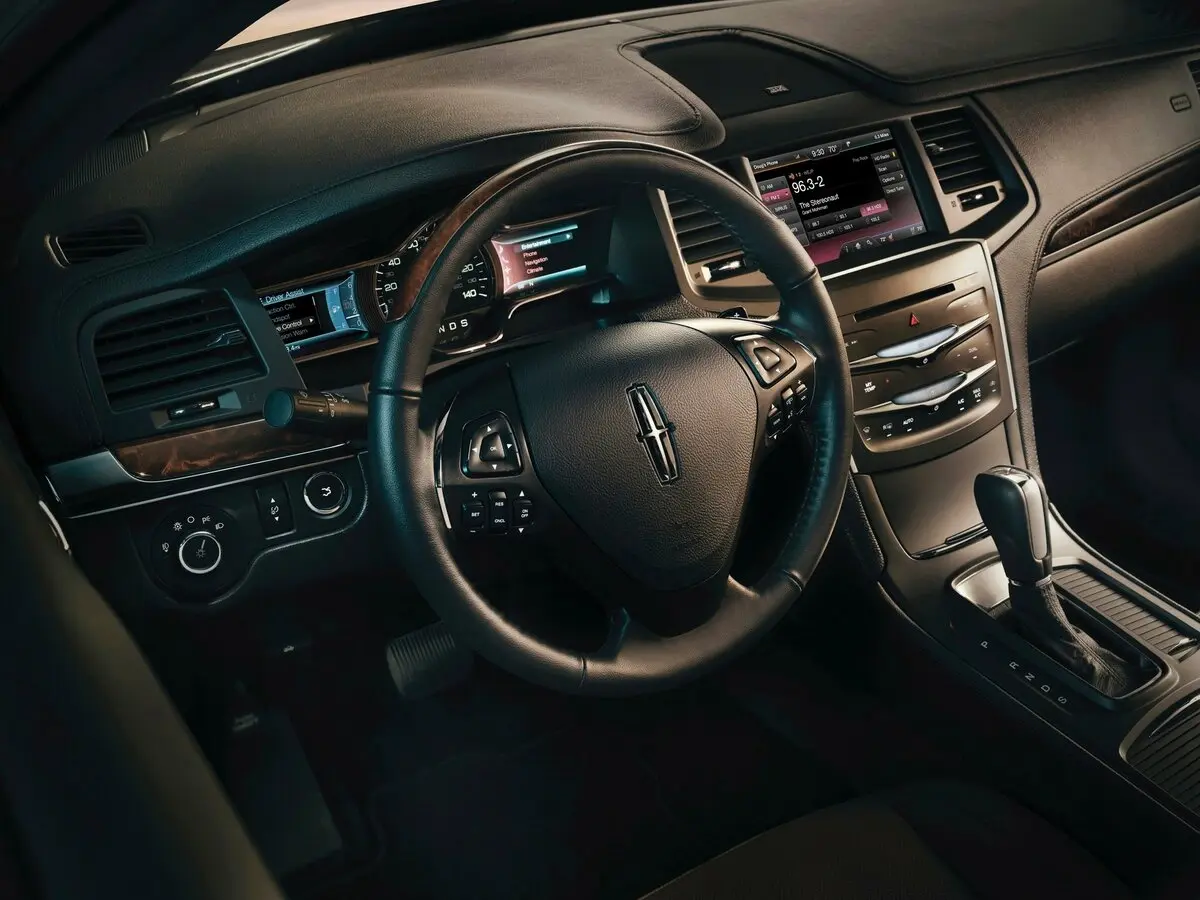 Lincoln MKS I Рестайлинг Седан — сүрөт 6