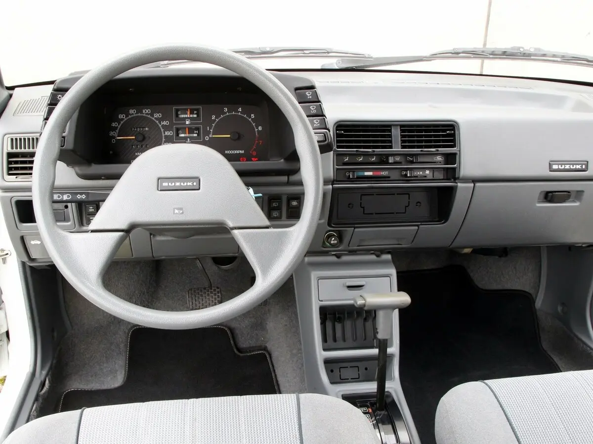 Suzuki Swift I Хэтчбек 3 дв. — сүрөт 4