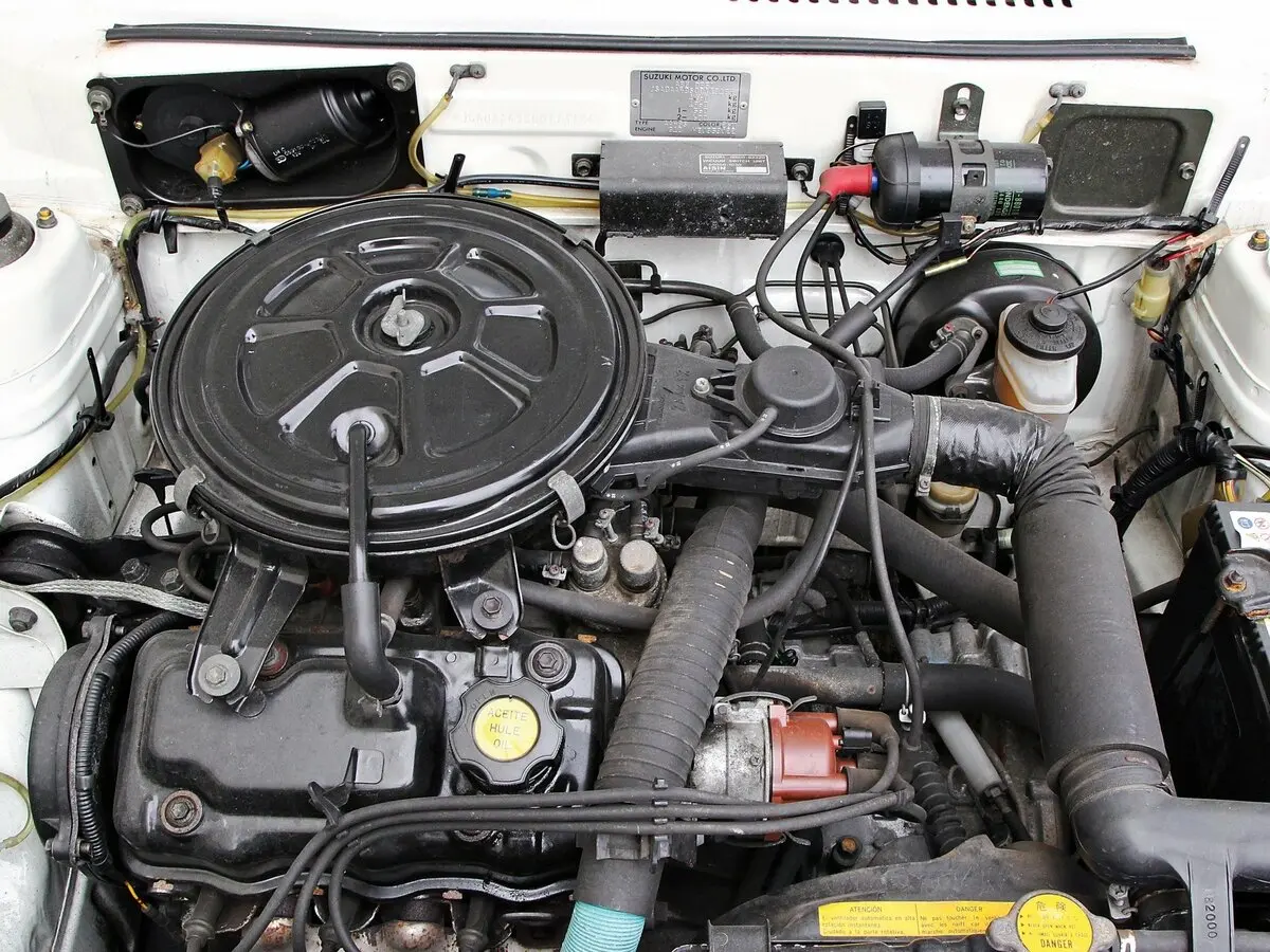 Suzuki Swift I Хэтчбек 3 дв. — сүрөт 6