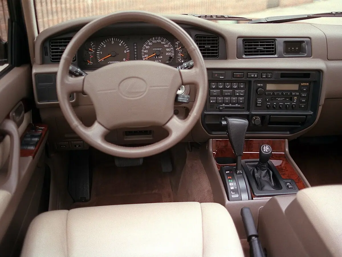 Lexus LX I Внедорожник 5 дв. — фото 5