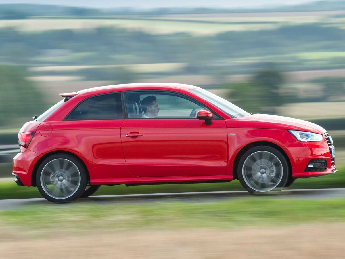 Audi A1 I (8X) Рестайлинг Хэтчбек 3 дв. — фото 2