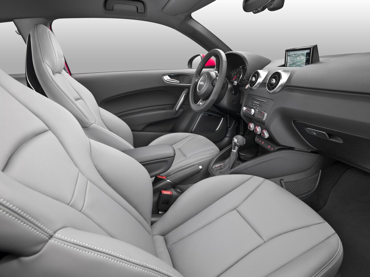 Audi A1 I (8X) Рестайлинг Хэтчбек 3 дв.