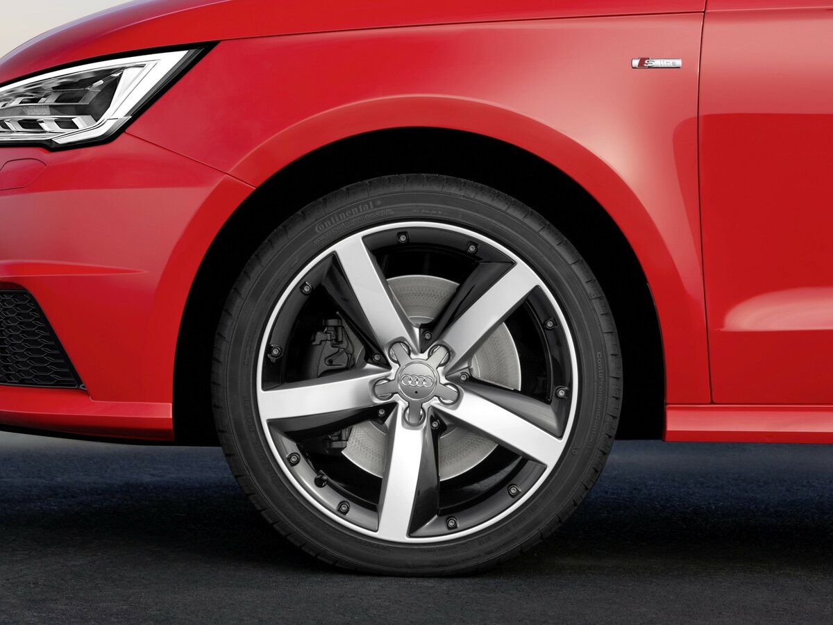 Audi A1 I (8X) Рестайлинг Хэтчбек 3 дв.
