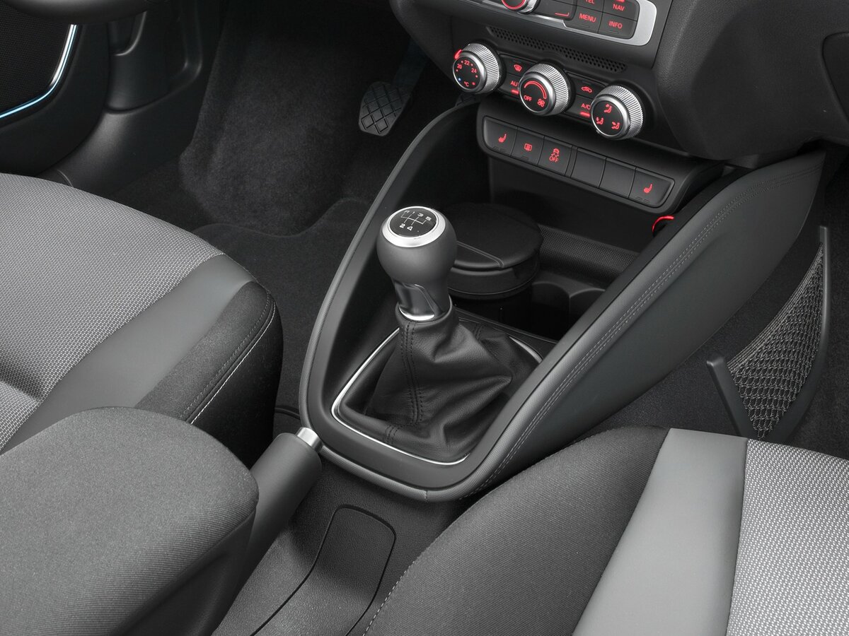Audi A1 I (8X) Рестайлинг Хэтчбек 5 дв. Sportback