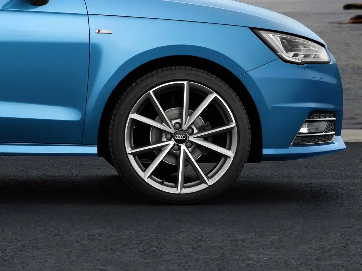 Audi A1 I (8X) Рестайлинг Хэтчбек 5 дв. Sportback — photo 21