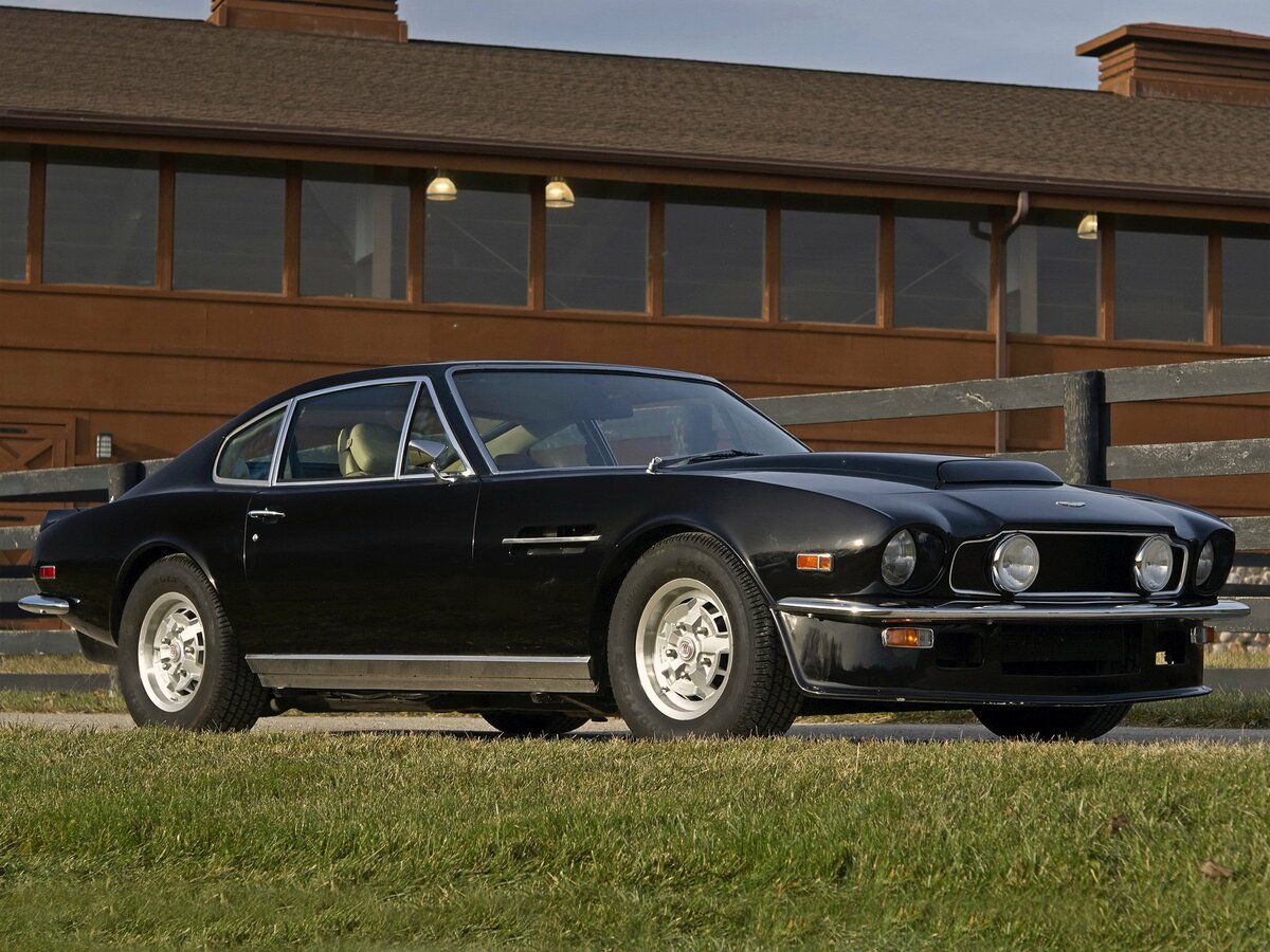 Aston Martin V8 Vantage I Купе