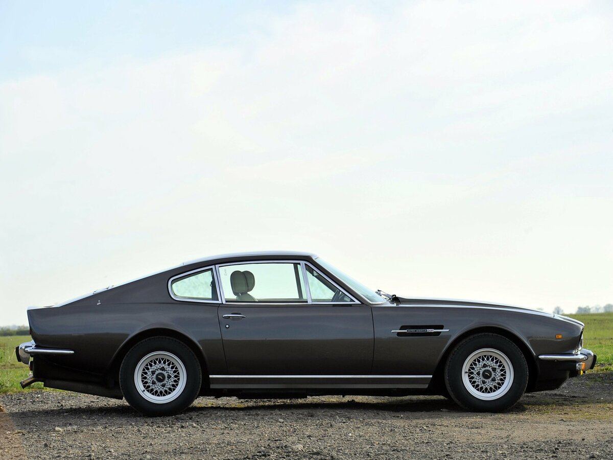Aston Martin V8 Vantage I Купе — фото 2