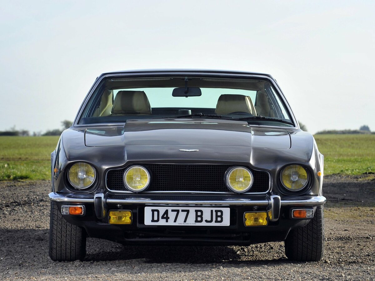 Aston Martin V8 Vantage I Купе — фото 3