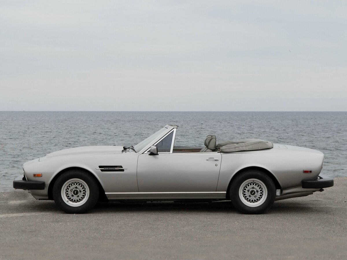 Aston Martin V8 Vantage I Кабриолет — фото 2