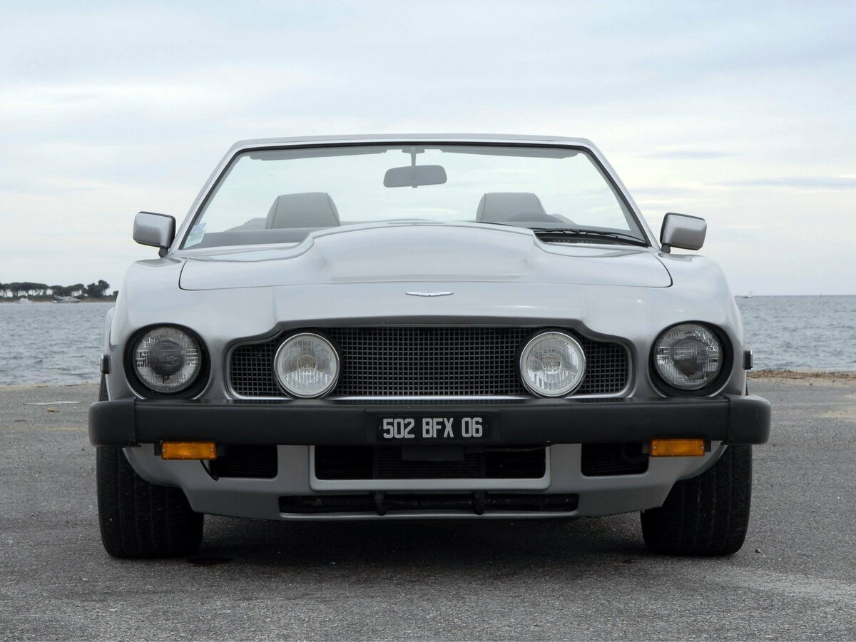 Aston Martin V8 Vantage I Кабриолет — фото 3