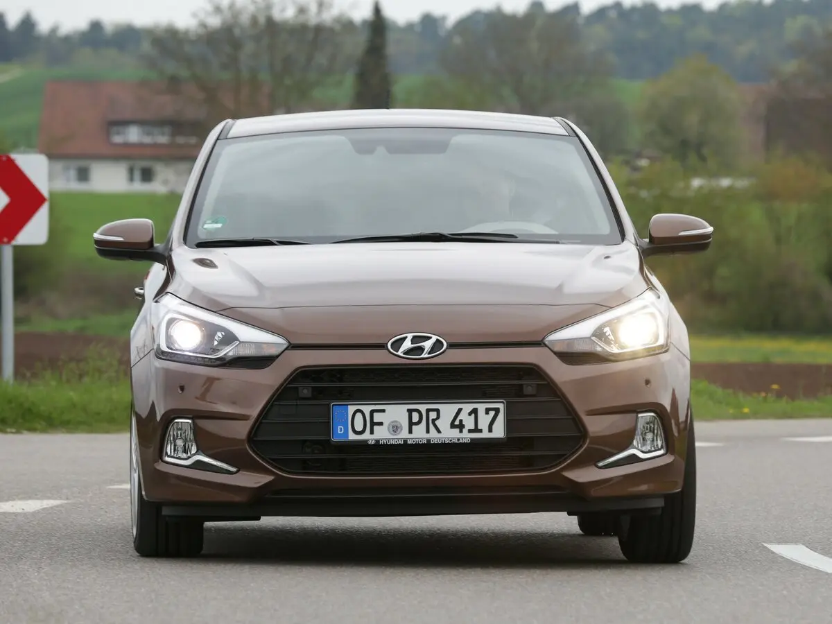 Hyundai i20 II Хэтчбек 3 дв. — сүрөт 3
