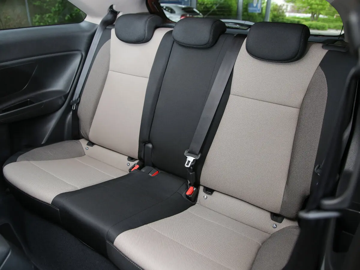 Hyundai i20 II Хэтчбек 3 дв. — сүрөт 10