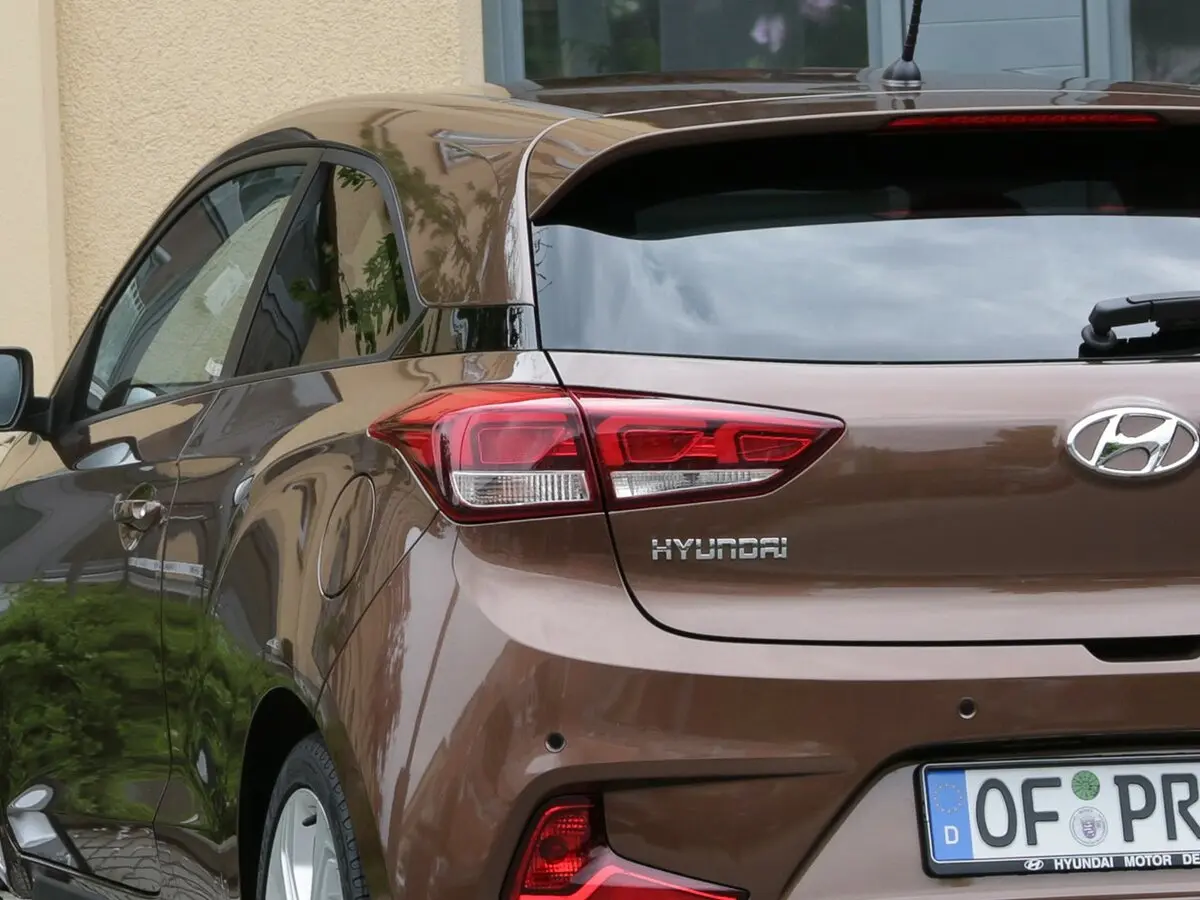 Hyundai i20 II Хэтчбек 3 дв. — сүрөт 13