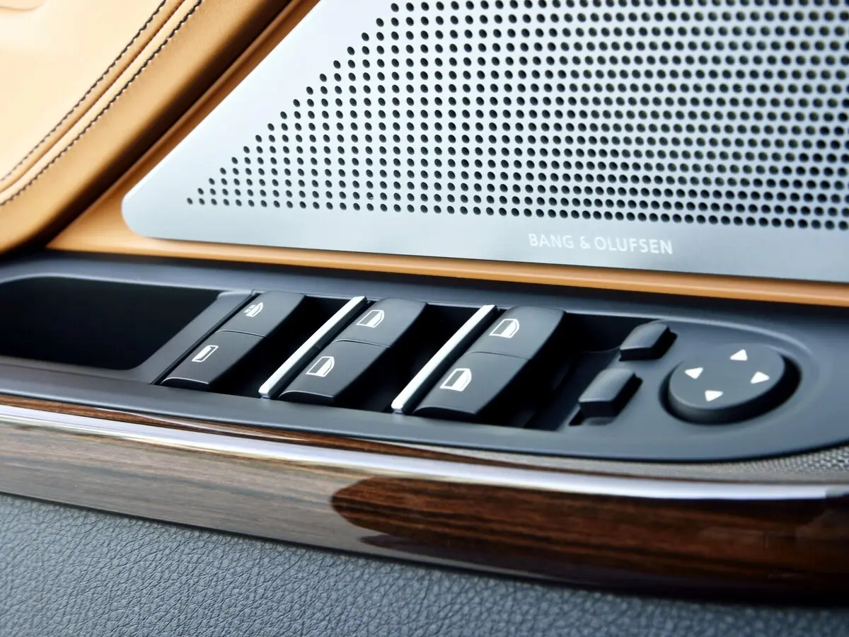 BMW 6 серии III (F06/F13/F12) Рестайлинг Кабриолет — сүрөт 12