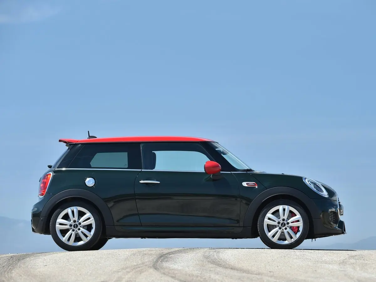 Mini Hatch III (F55/F56) Хэтчбек 3 дв. JCW — фото 2