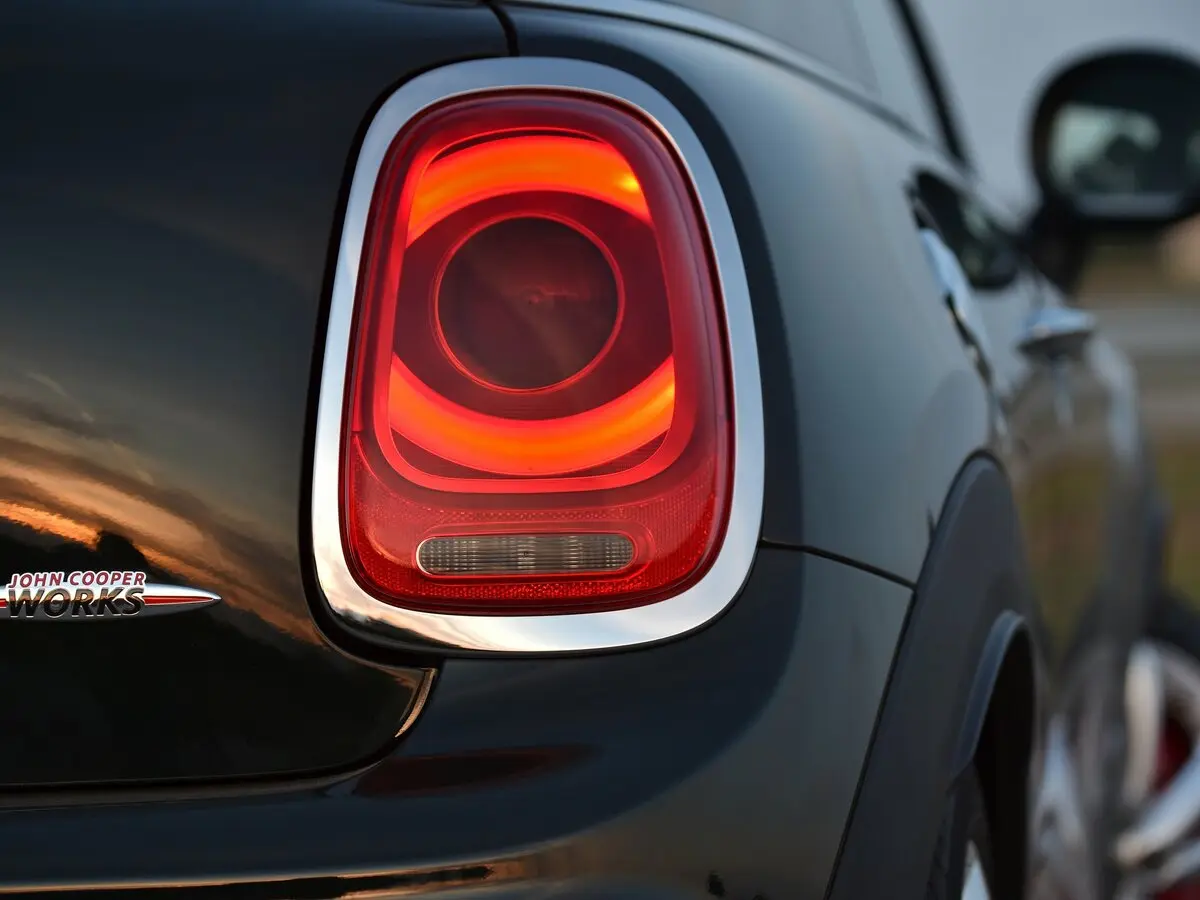 Mini Hatch III (F55/F56) Хэтчбек 3 дв. JCW — фото 16