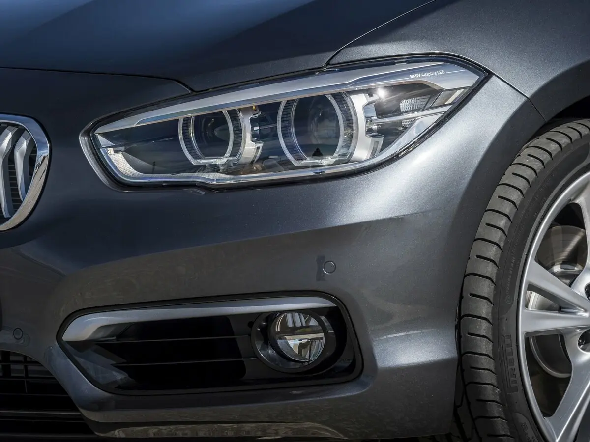 BMW 1 серии II (F20/F21) Рестайлинг Хэтчбек 5 дв. — 照片 14